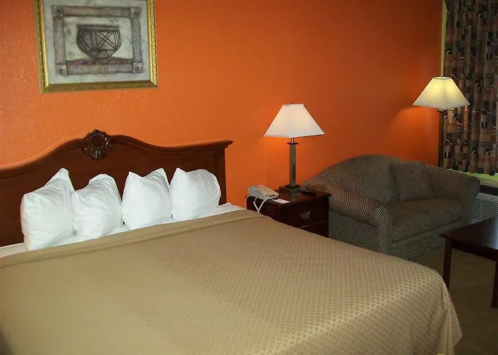 6-lafayette, La Hotel Lafayette