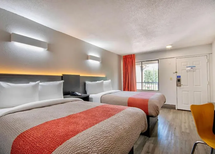Hotel 6-lafayette, La Lafayette