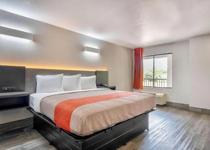 6-lafayette, La 3* Lafayette