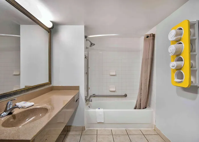 Hotel 6-lafayette, La 3*