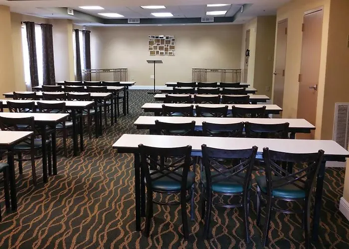 6-lafayette, La 3*