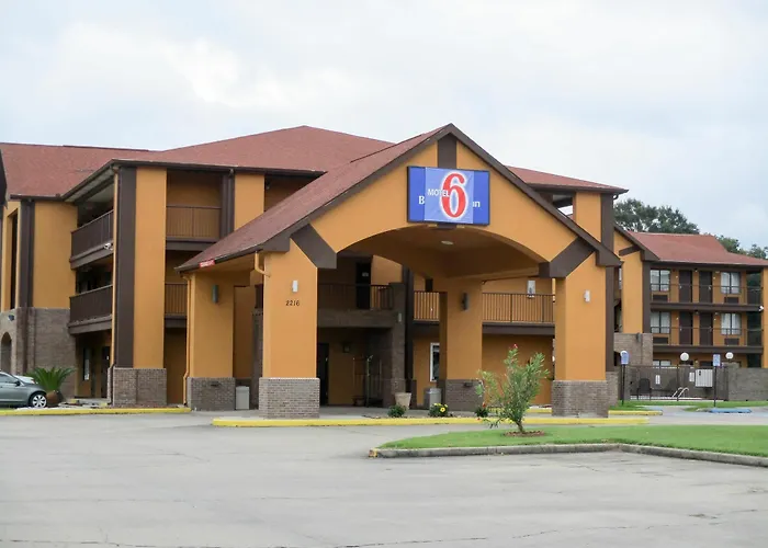 6-lafayette, La Hotel